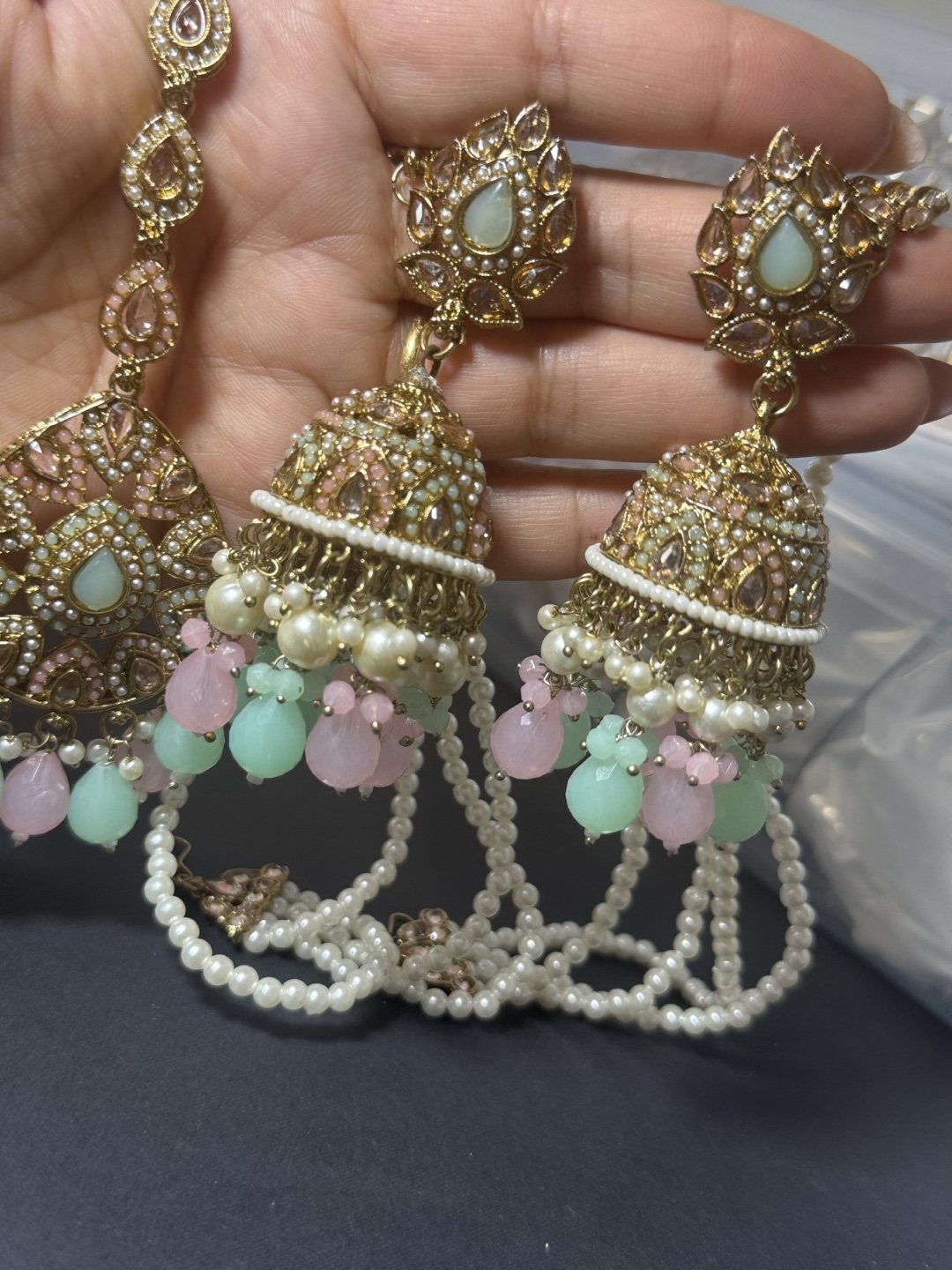 Jhumka Earrings with Tikka Set - photo 3