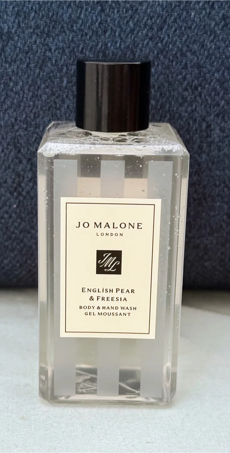 Jo Malone English Pear & Freesia Body Wash thumbnail