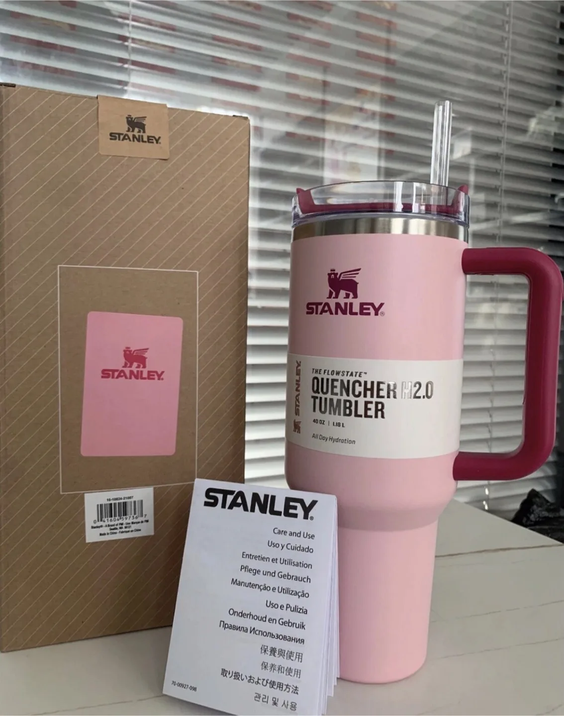 Stanley The Flowstate H2.0 Quencher Tumbler Pink 40oz New thumbnail
