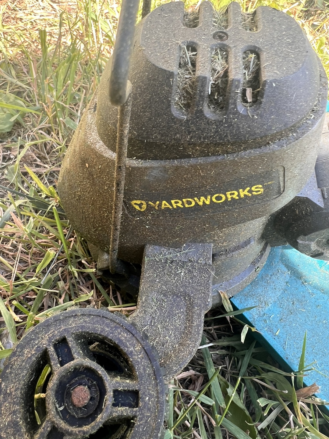 Yardworks Electric Grass Trimmer - photo 3