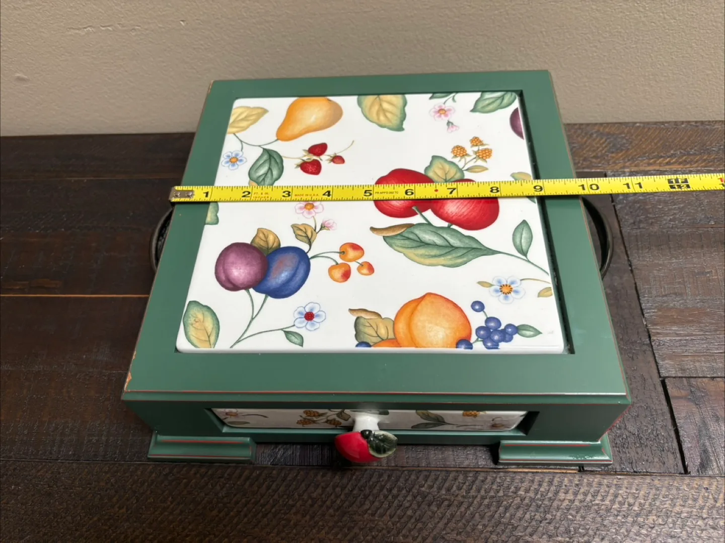 Green Wooden Box with Fruit Tile image indicator(3)