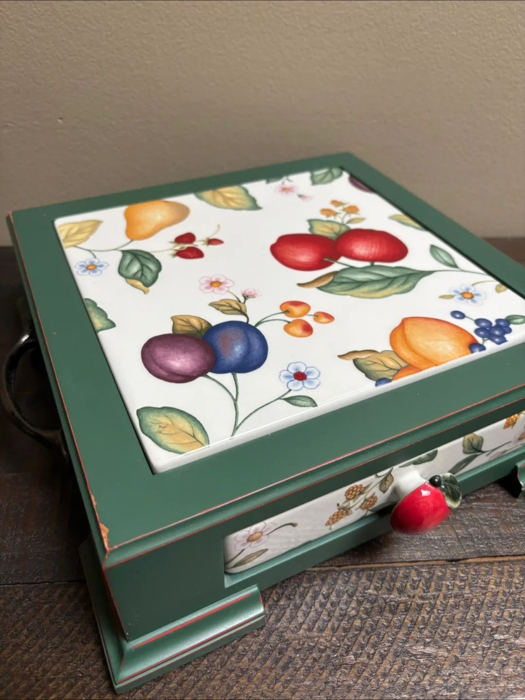 Green Wooden Box with Fruit Tile image indicator(4)