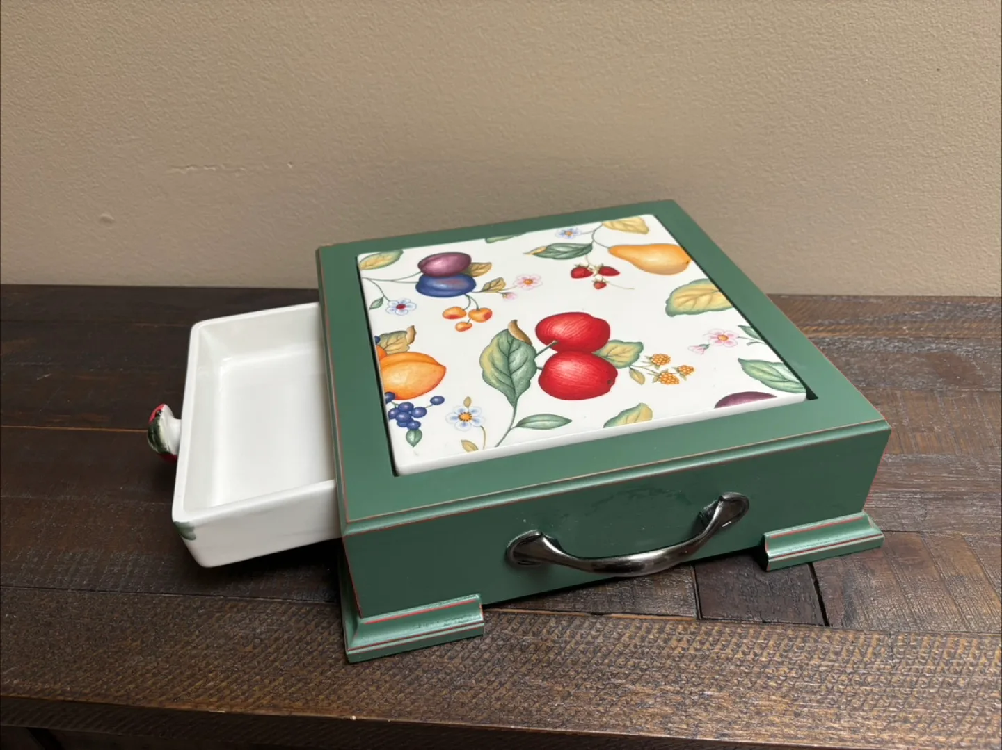 Green Wooden Box with Fruit Tile image indicator(2)