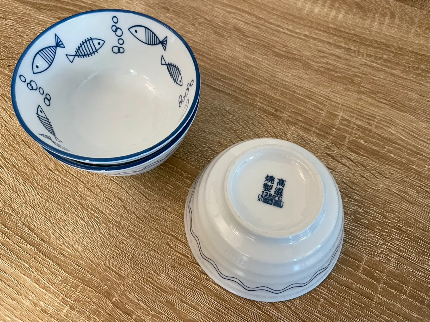 Set of 3 Porcelain Bowls image indicator(2)