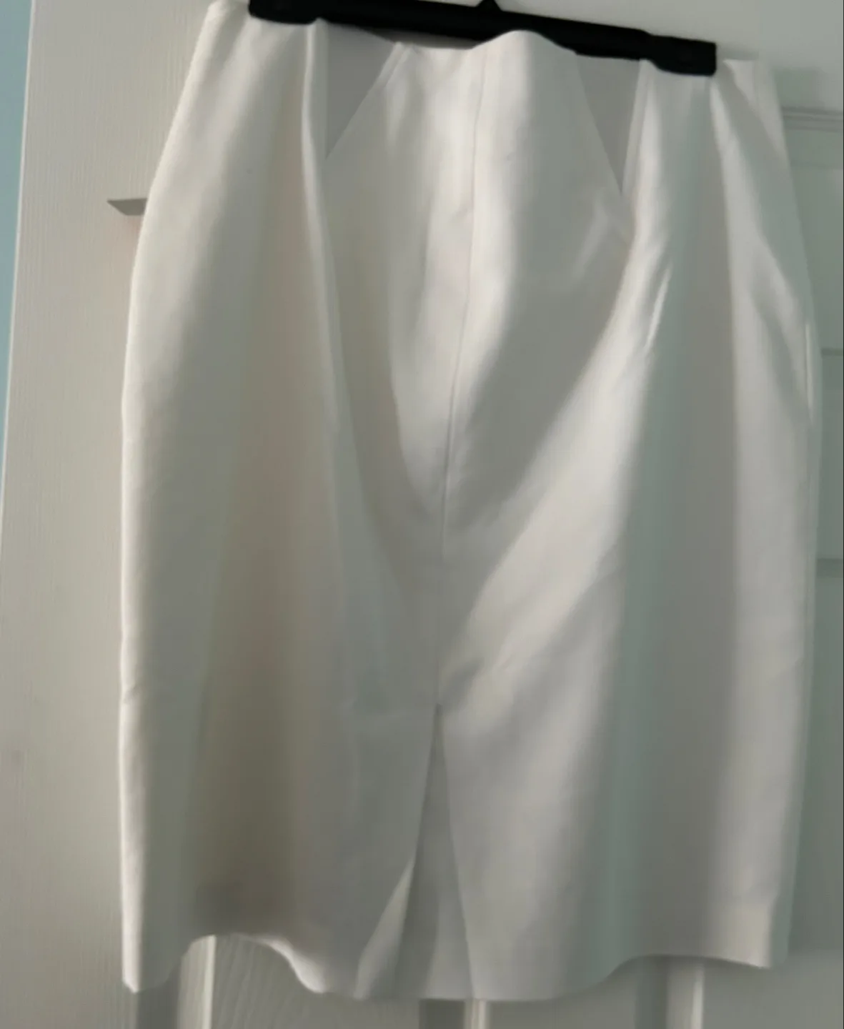 SLIMS White Skirt -size 12-14 image indicator(4)