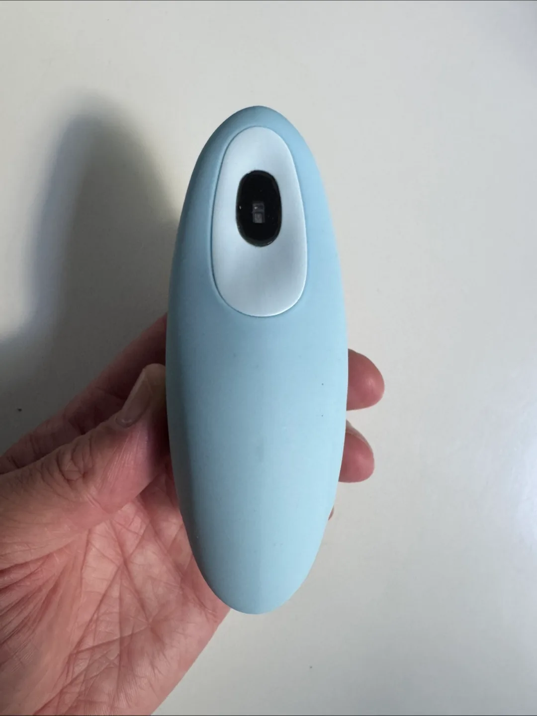 Moonbird Personal Breathing Coach - Like New! thumbnail