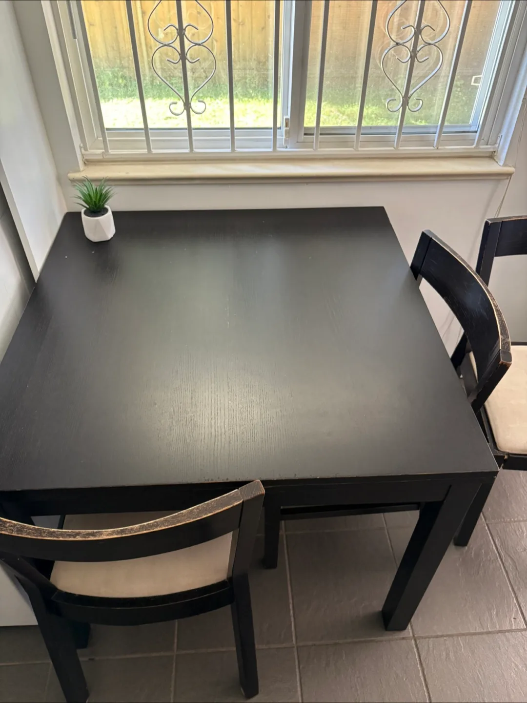 Dining Table with 4 Chairs - Black thumbnail