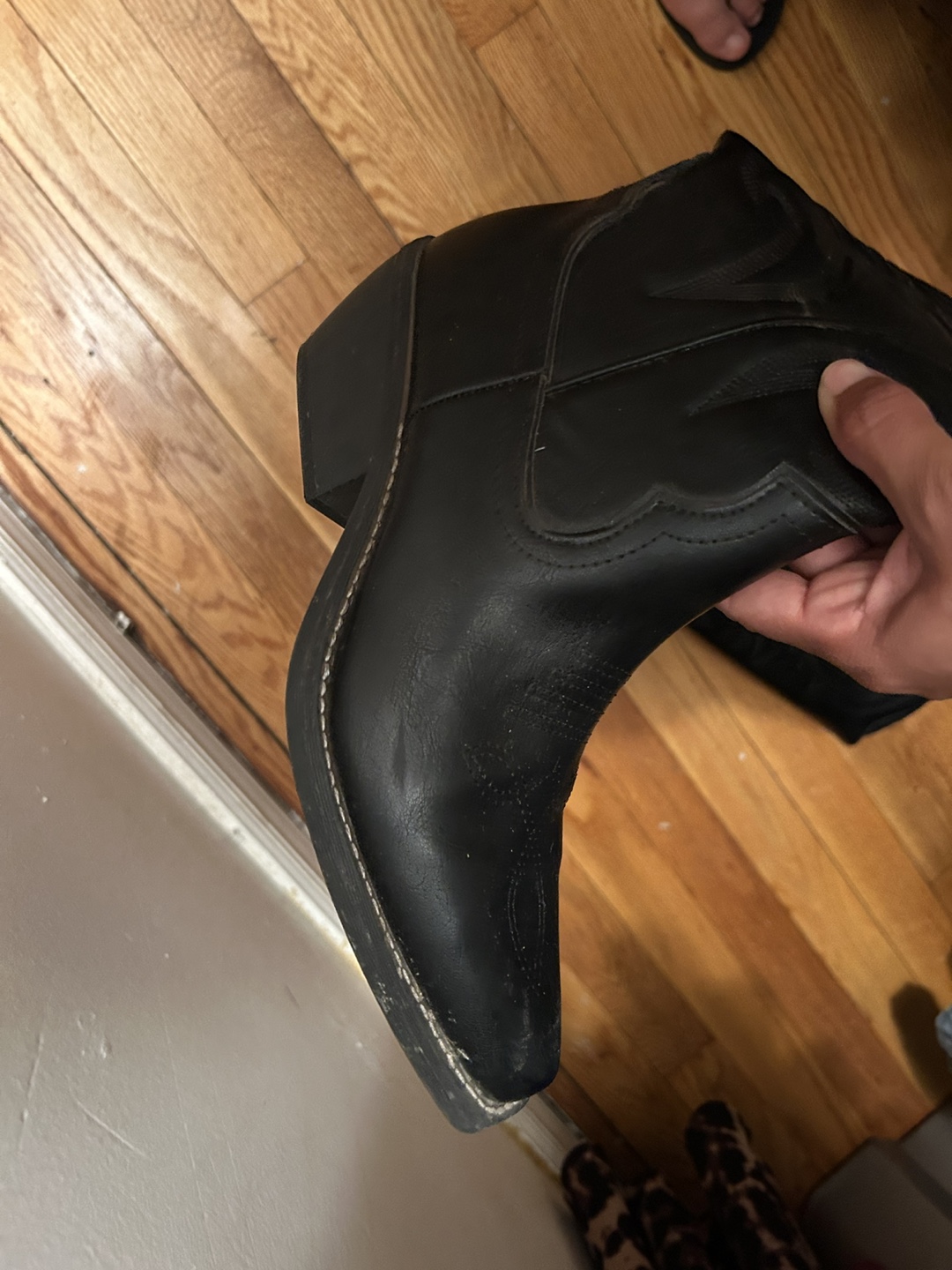 Black Leather Cowboy Boots 🥕 - photo 3