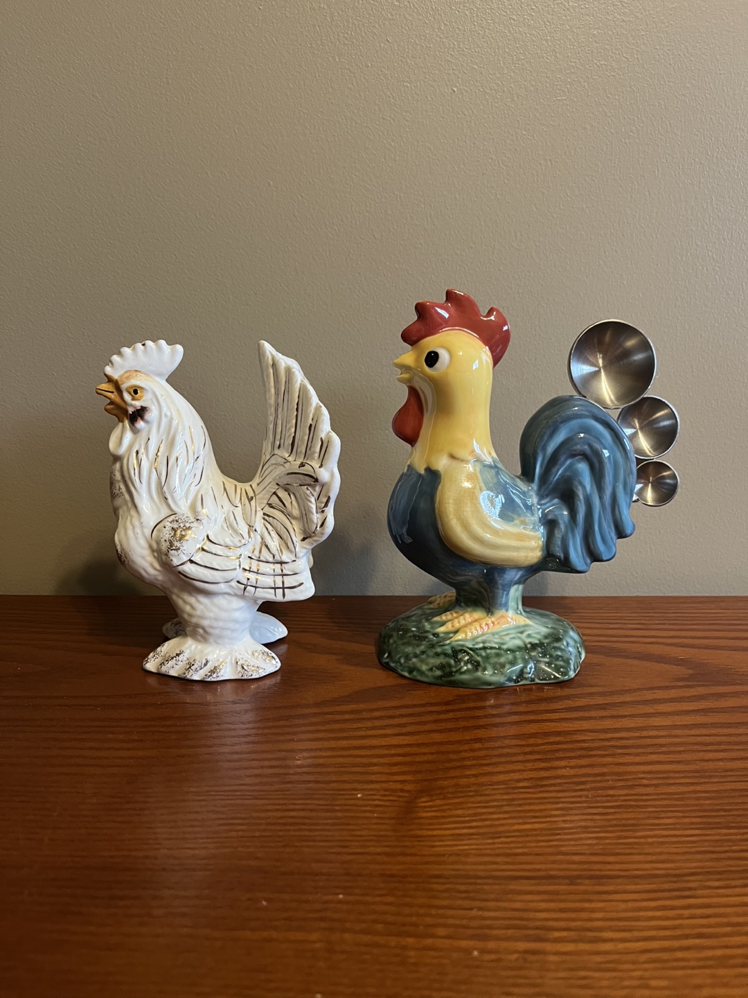 VINTAGE CERAMIC ROOSTERS