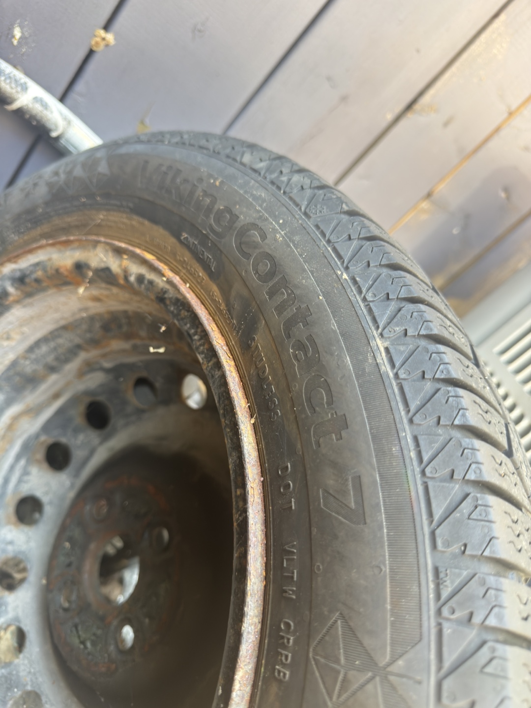 Set of 4 Continental VikingContact 7 Winter Tires 175/65 R15 - photo 4