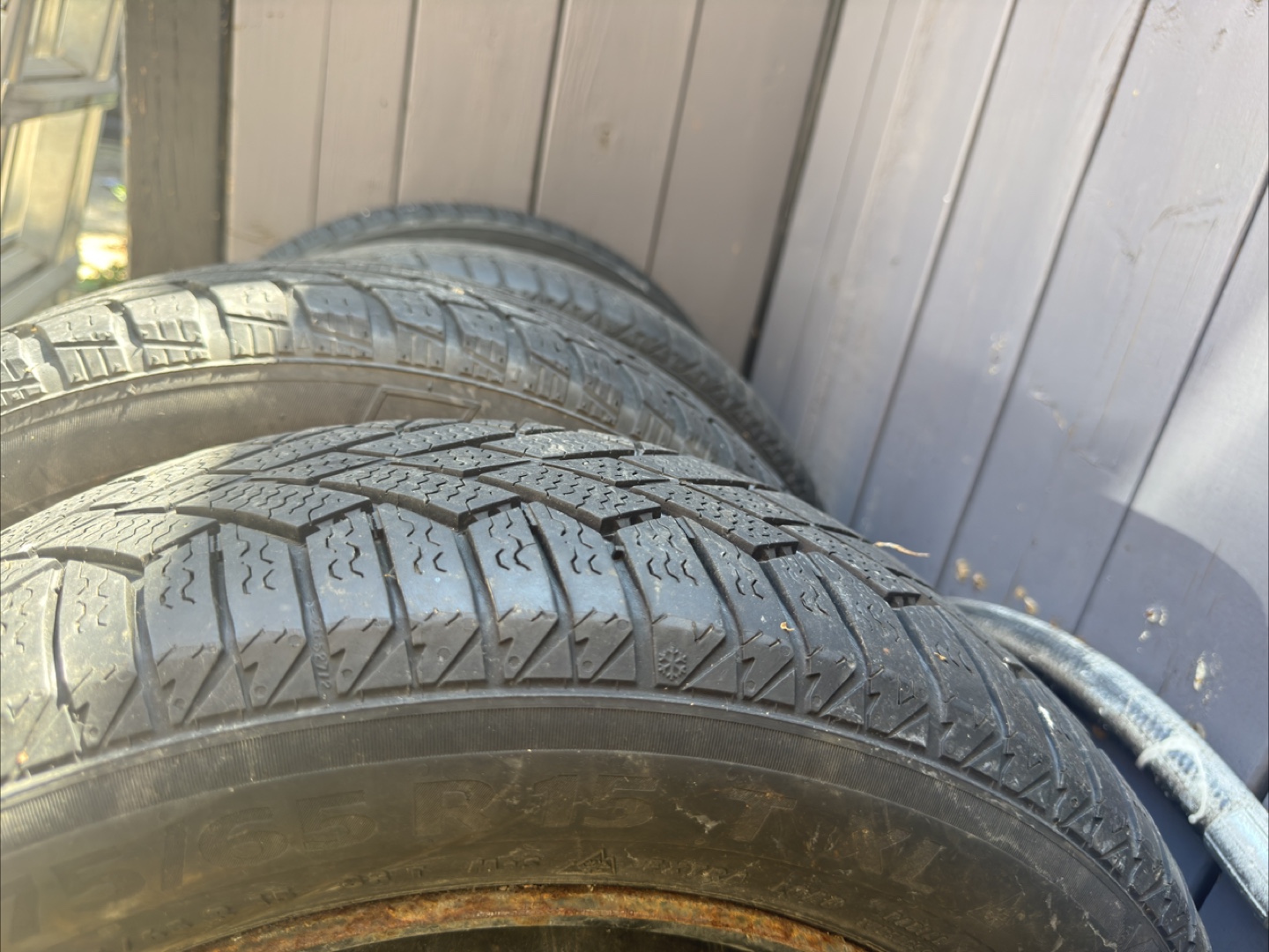 Set of 4 Continental VikingContact 7 Winter Tires 175/65 R15 - photo 2
