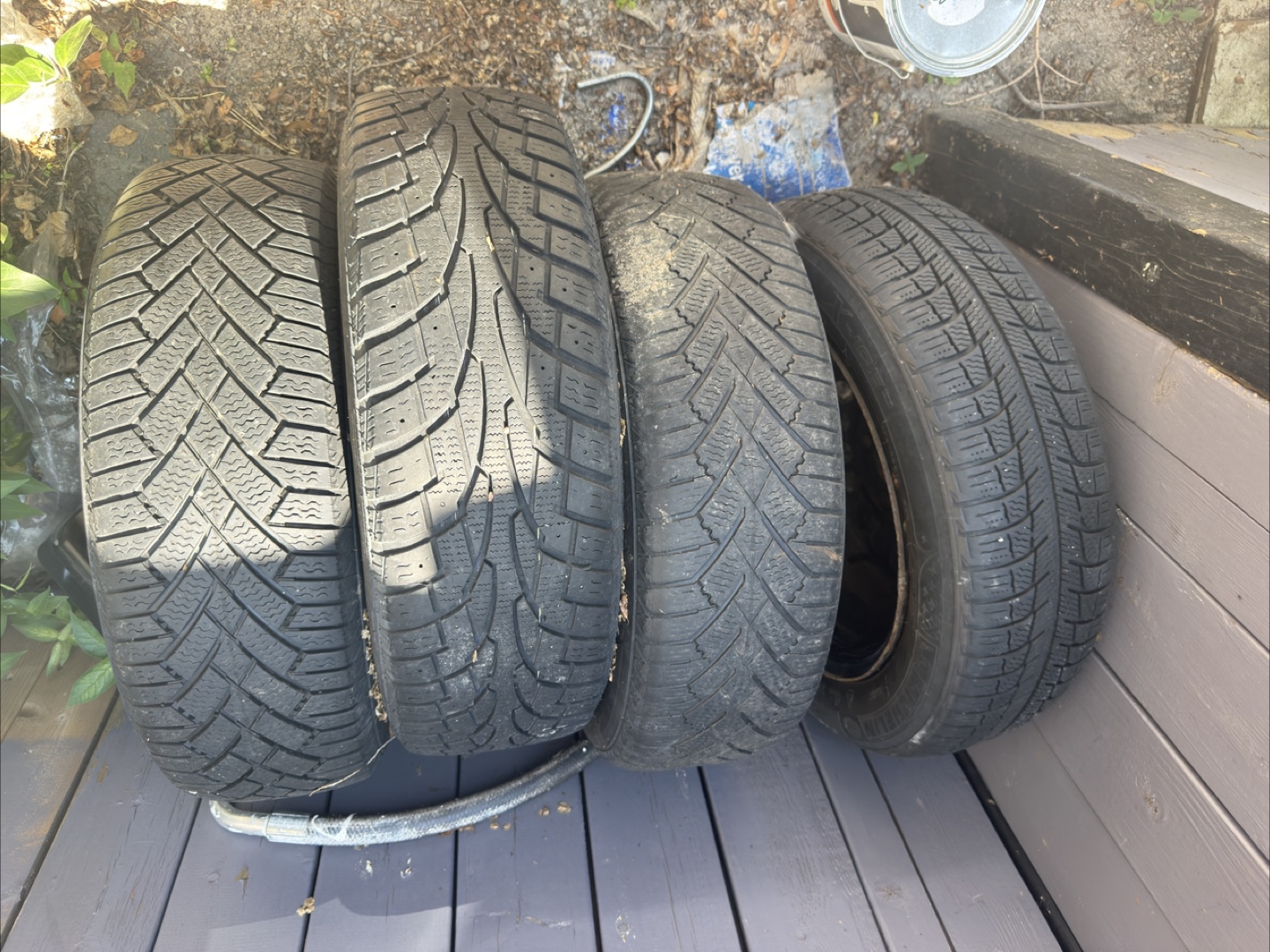 Set of 4 Continental VikingContact 7 Winter Tires 175/65 R15