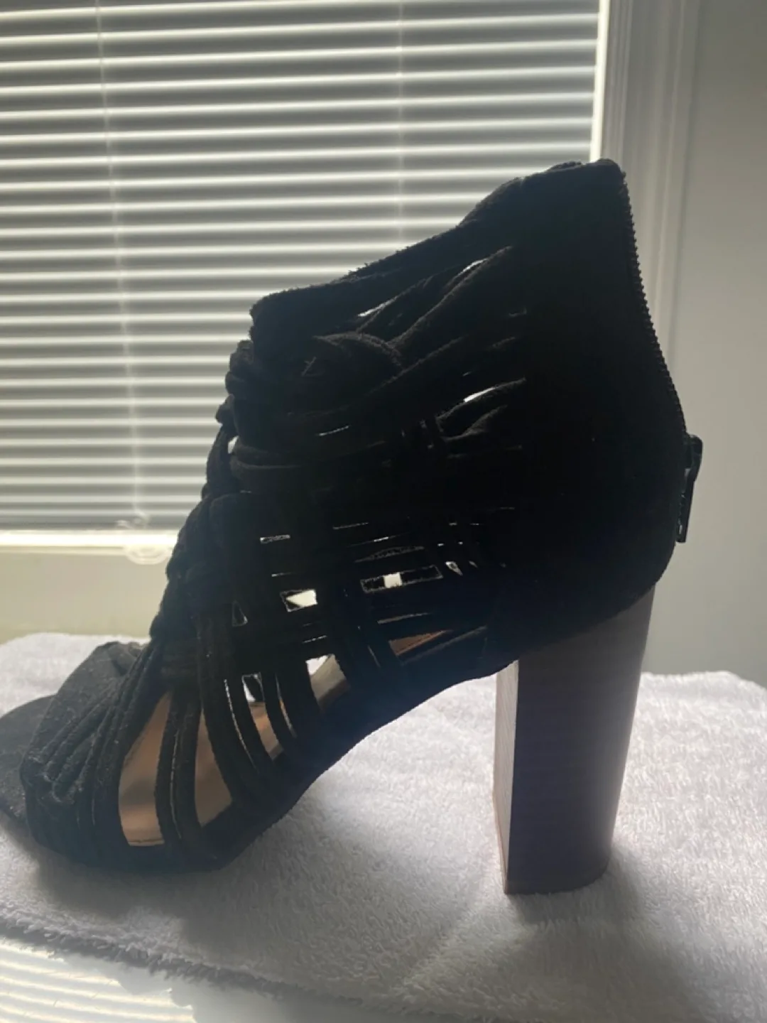 🥕 Black Heels Size 7 🥕 thumbnail