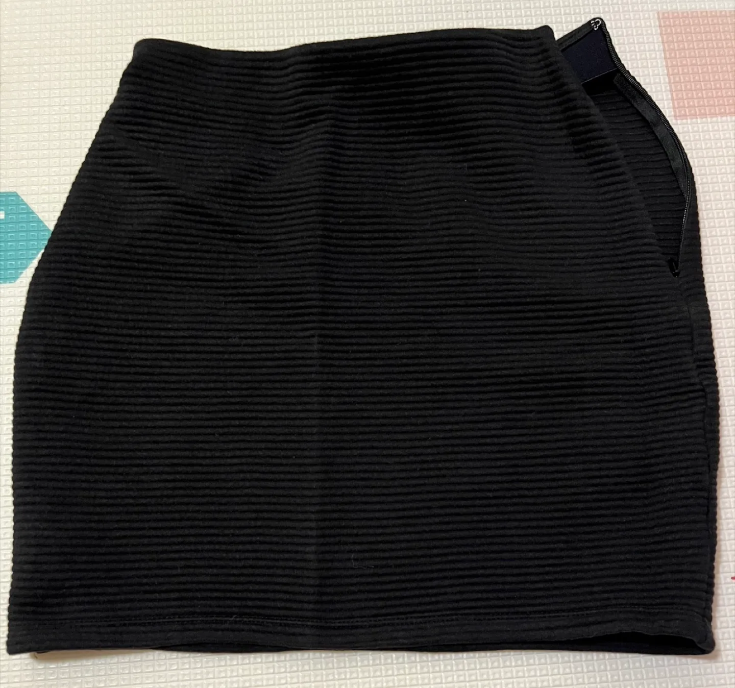 WILFRED FREE Black Ribbed Mini Skirt (Small) thumbnail