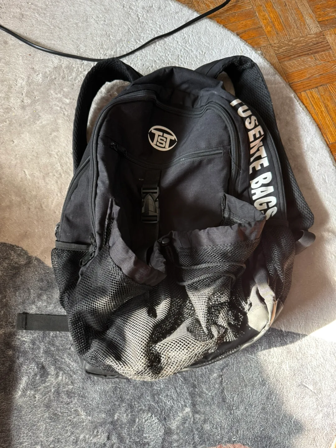 TST Usente Bags Black Backpack thumbnail