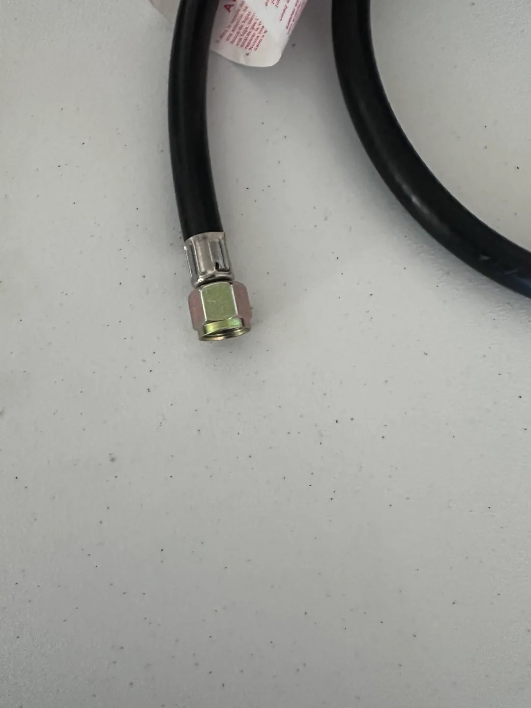 Propane hose with regulator image indicator(3)