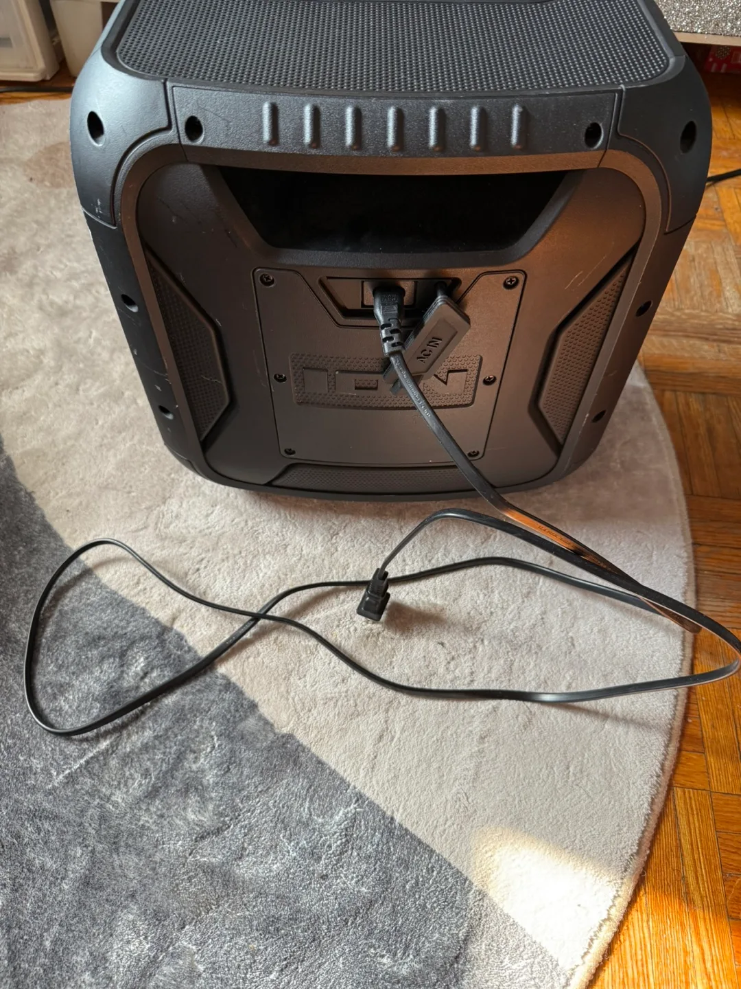 ION Audio Portable Bluetooth Speaker image indicator(5)