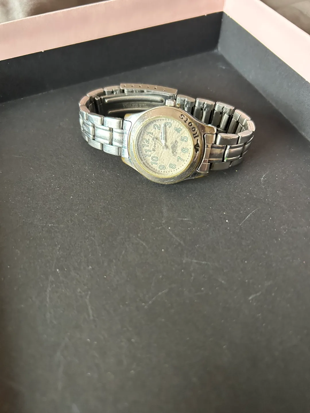 Roots Ladies Watch image indicator(2)