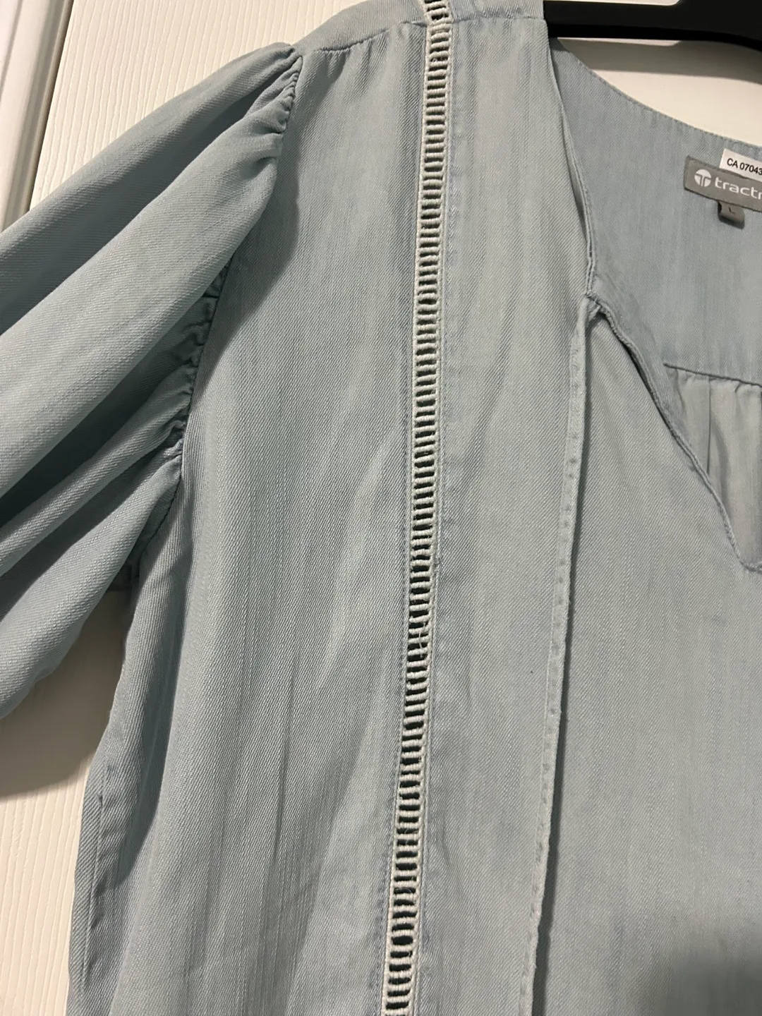 Tractr Blue Top - Size L image indicator(2)