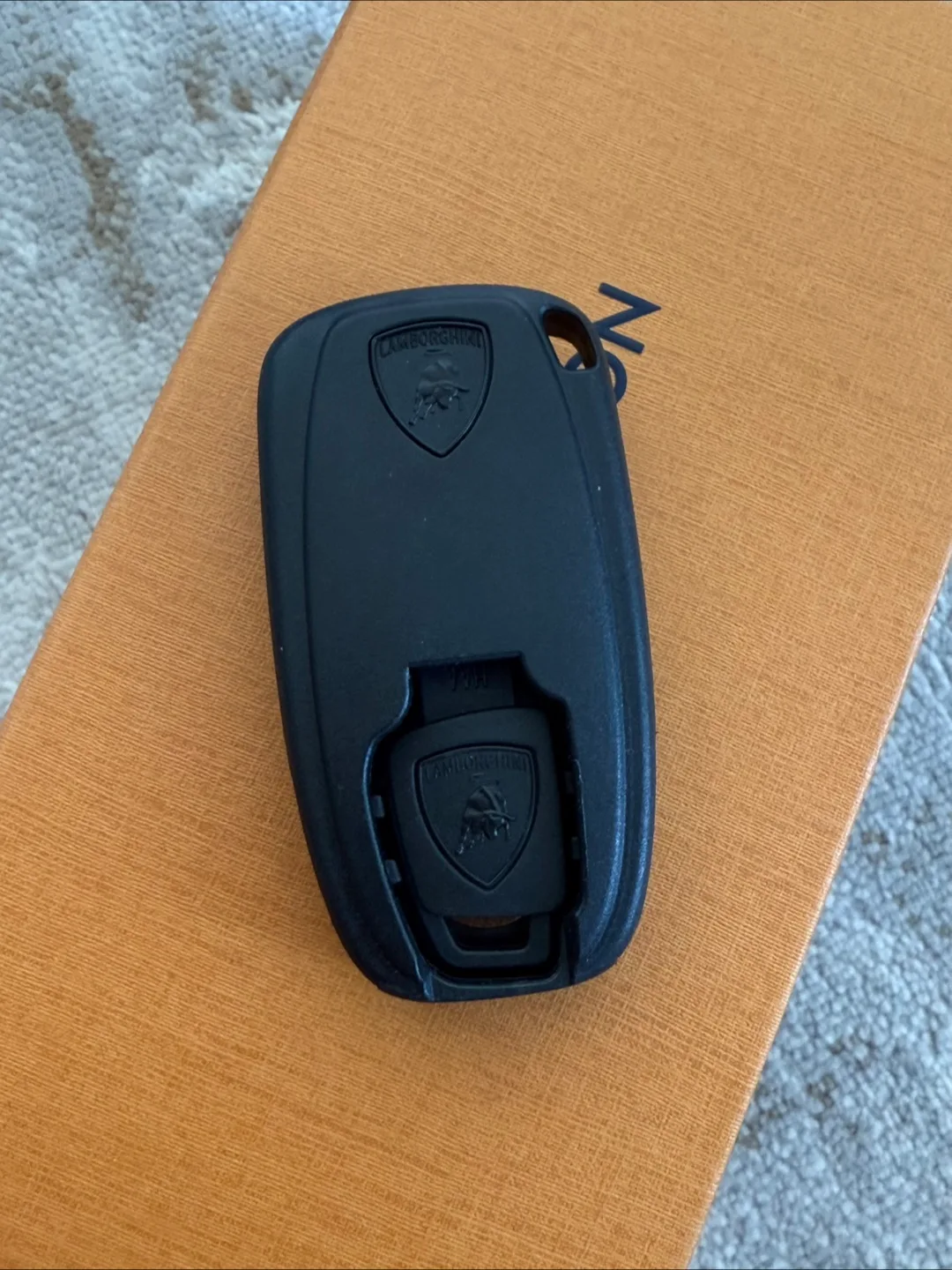 New Lamborghini Valet Key Fob Key Holder thumbnail