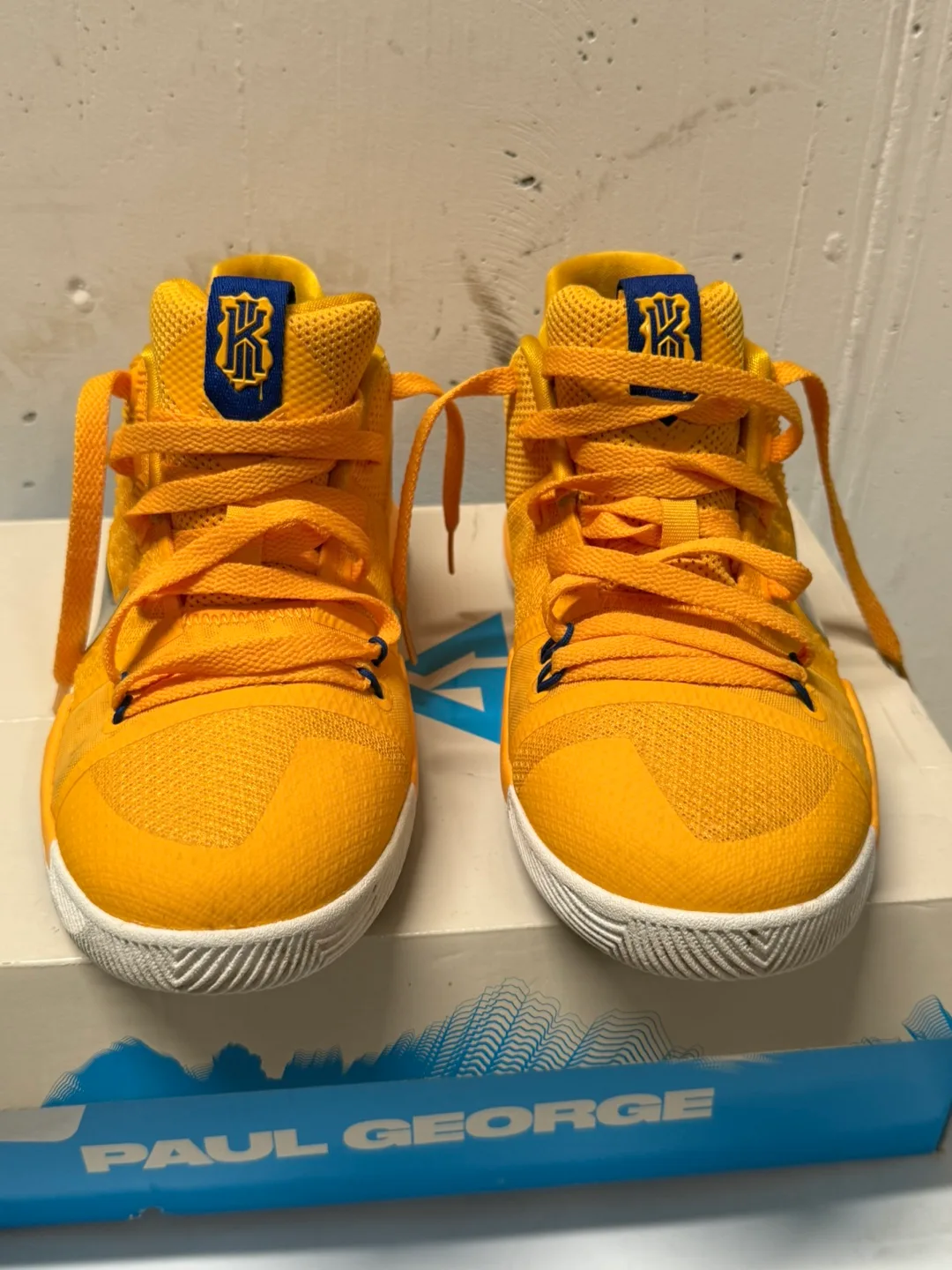 NIKE Kyrie 3 GS 'Mac and Cheese image indicator(2)
