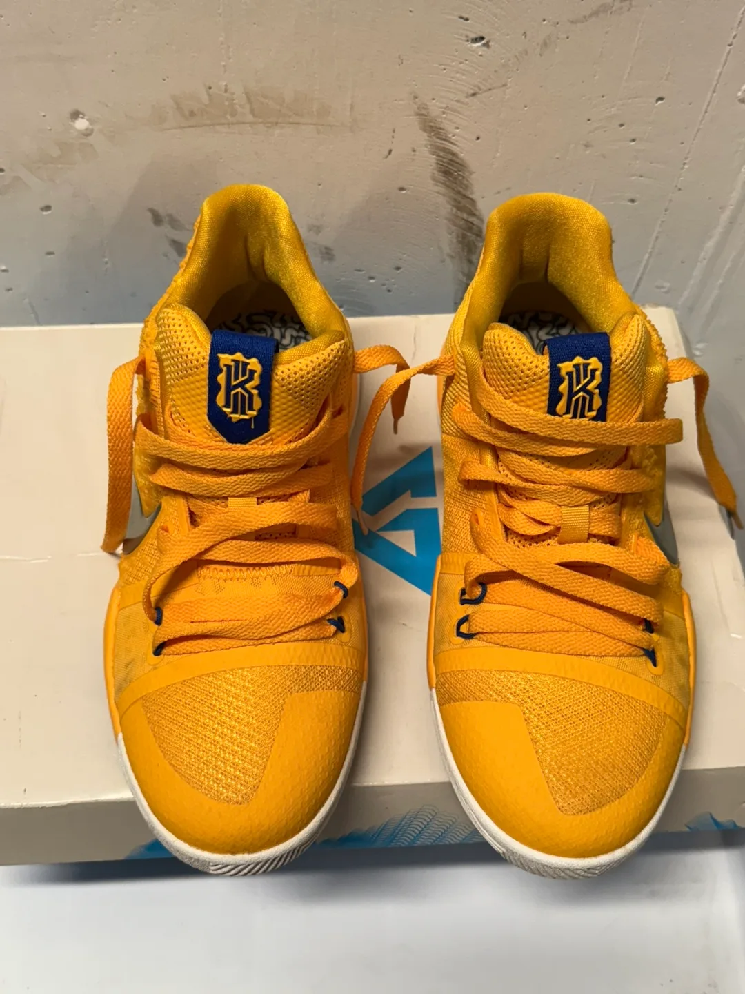 NIKE Kyrie 3 GS 'Mac and Cheese thumbnail