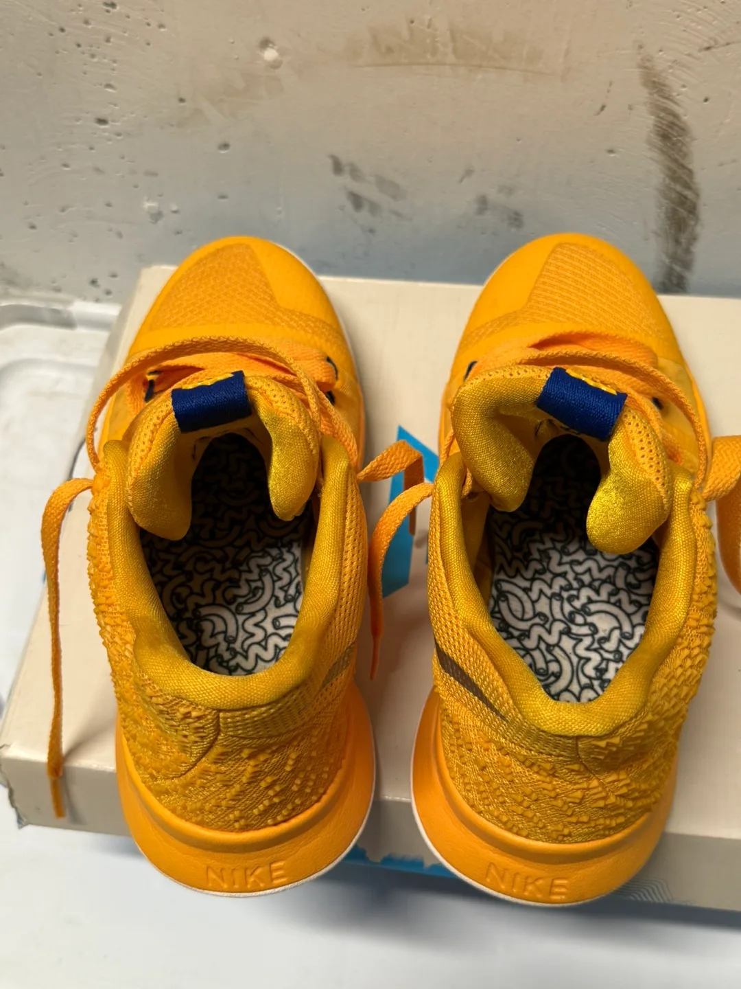 NIKE Kyrie 3 GS 'Mac and Cheese image indicator(10)