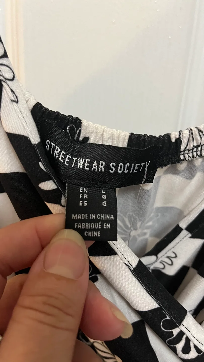 Streetwear Society Black & White Romper - Size L image indicator(3)