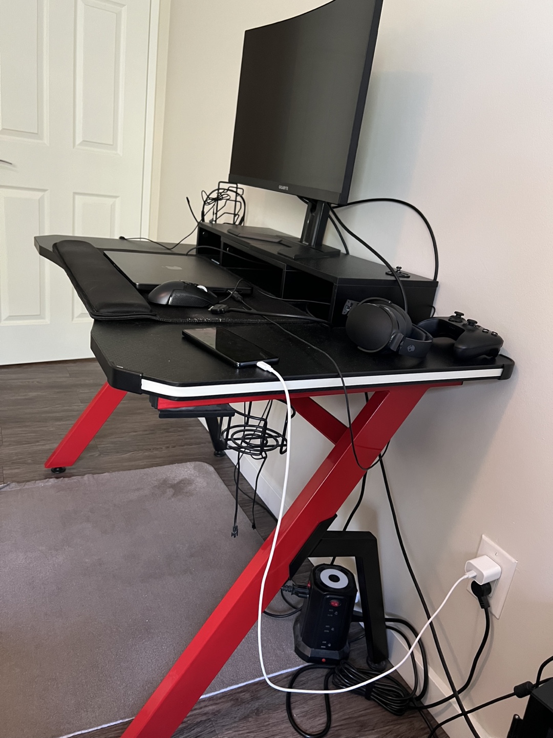 Gaming Desk - Red & Black - photo 3