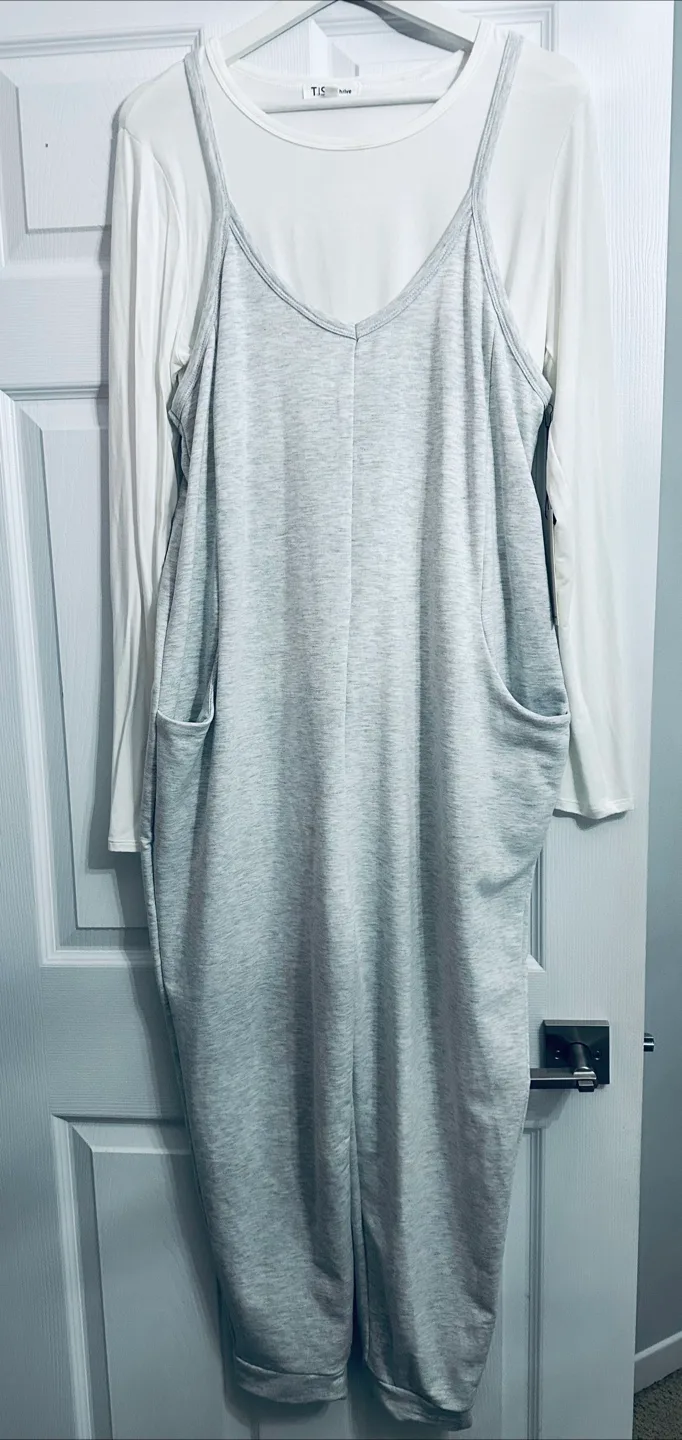 T/S by Thrive Grey Jumpsuit & white top 2pc set- Size L thumbnail