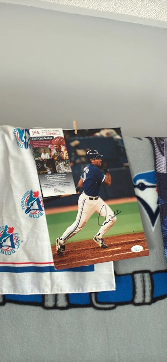 Autographed Toronto Blue Jays Baseball Card thumbnail