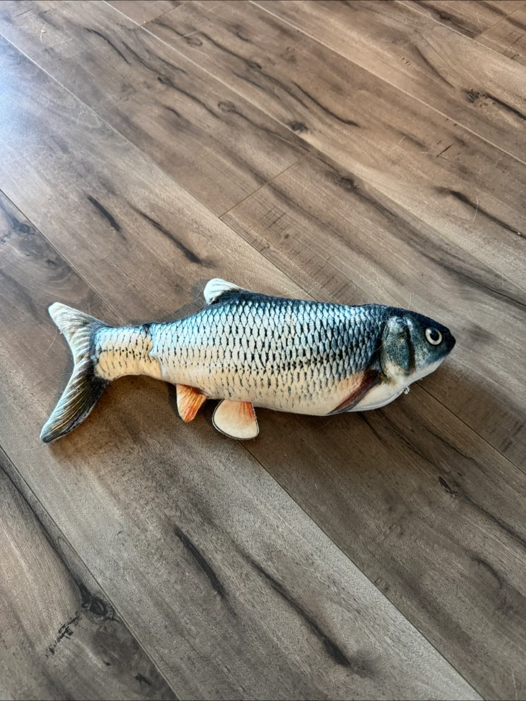 Free- Flopping Fish Cat Toy thumbnail