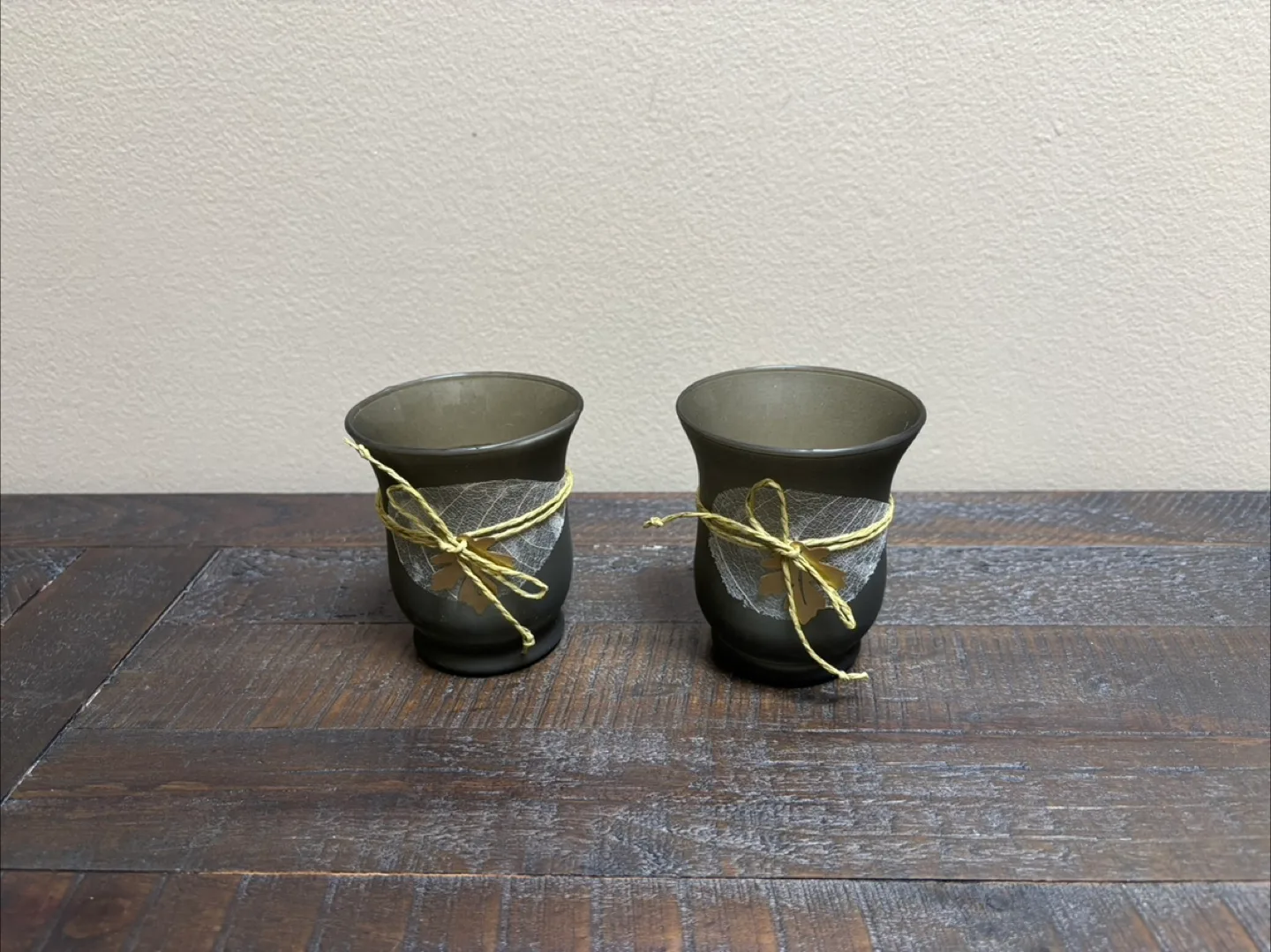 🇨🇦Set of 2 Decorative Votive Candle Holders thumbnail