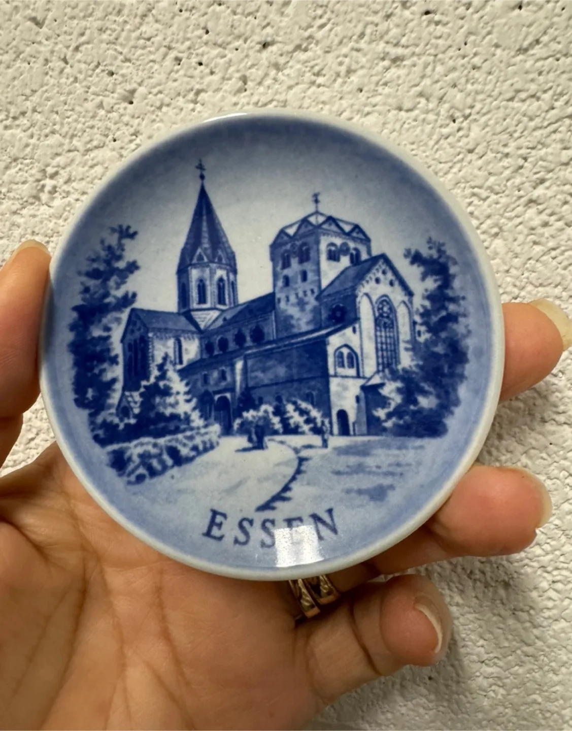 🇨🇦🍁Royal Copenhagen Essen Motif 6 Plate thumbnail