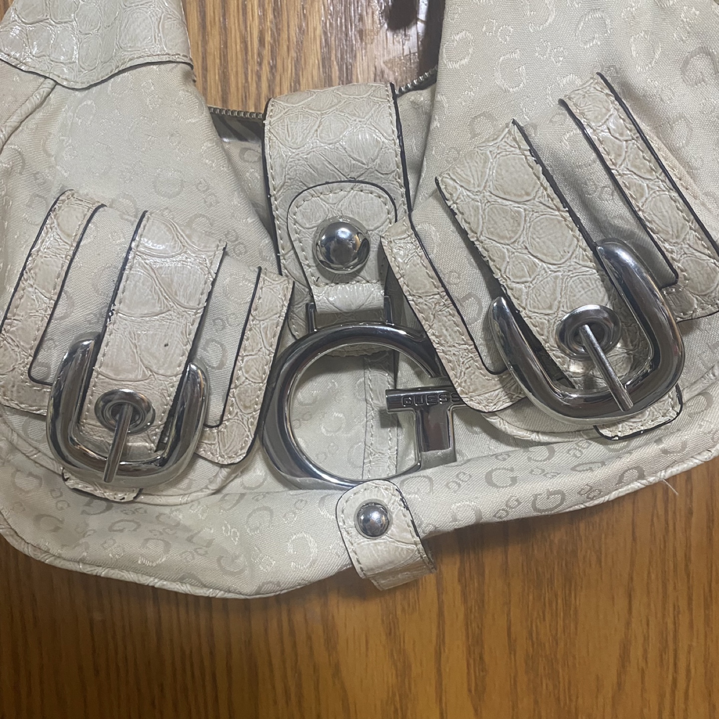Guess Cream Shoulder Bag with Buckle Details - photo 3