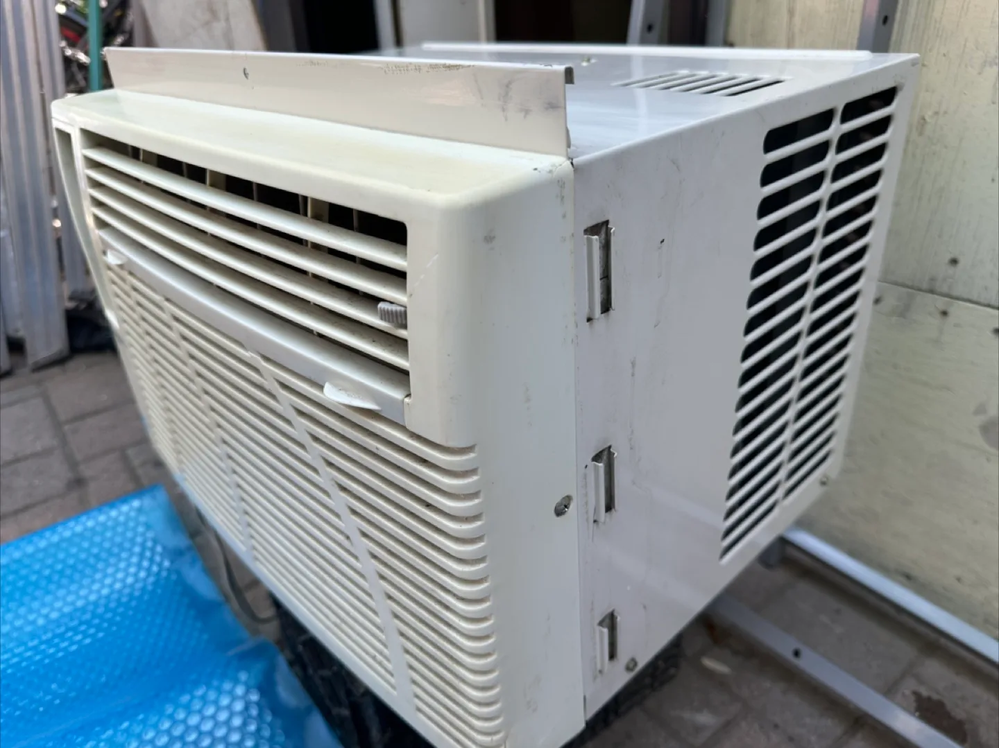 Window Air Conditioner thumbnail
