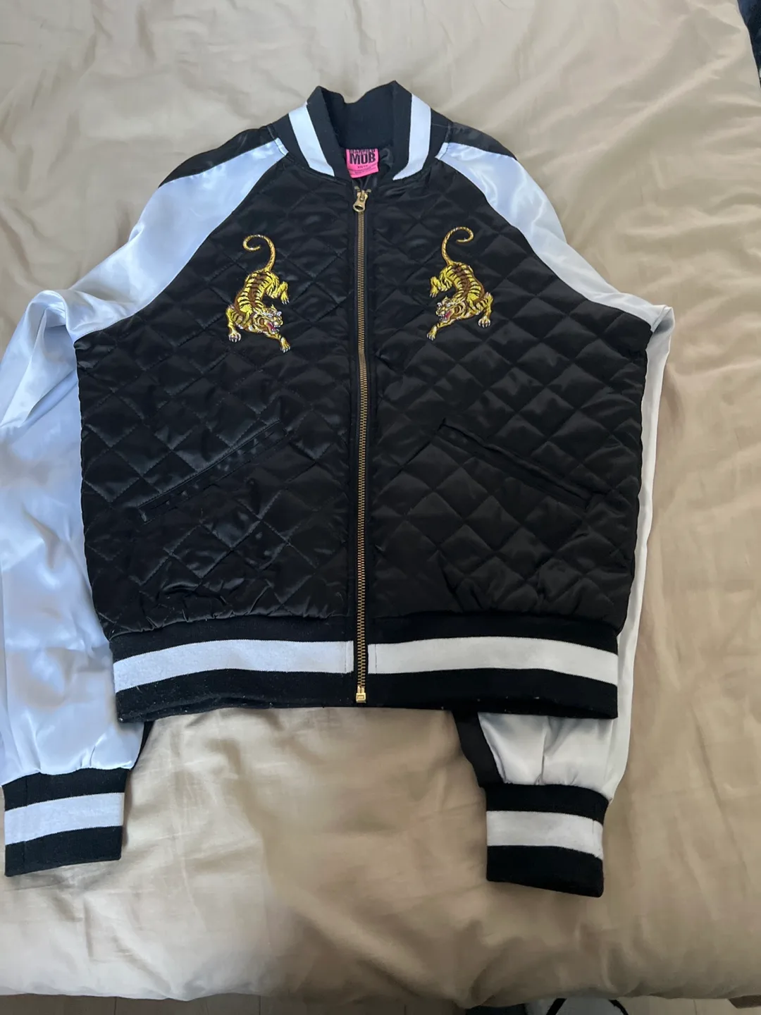 Black and white jacket with tiger embroidery thumbnail