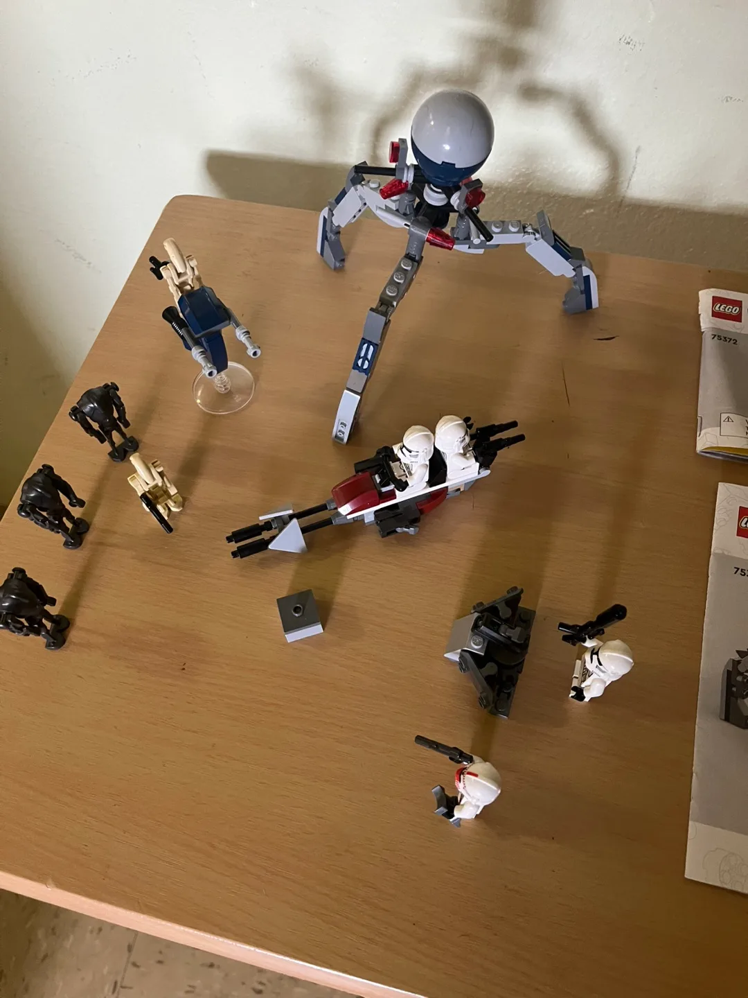 LEGO Star Wars 75372 Clone Trooper & Battle Droid Battle Pack thumbnail
