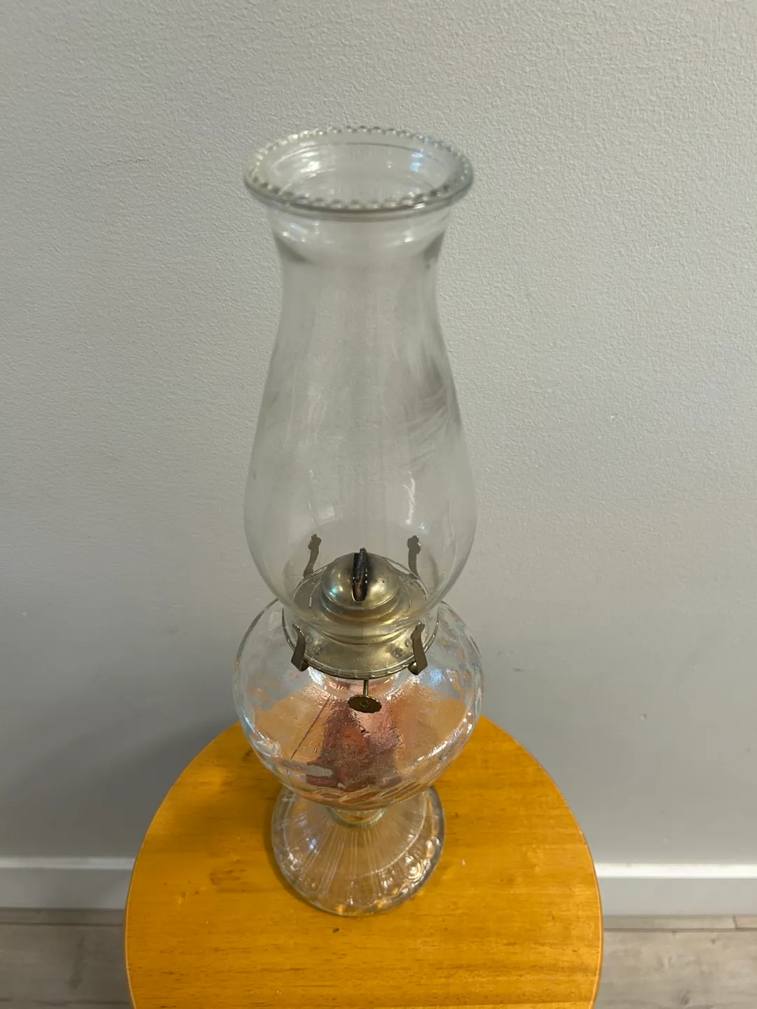 Vintage Clear Glass Oil Lamp image indicator(7)