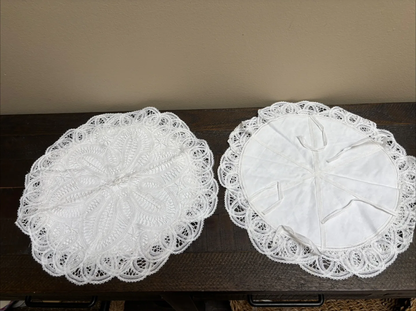 🇨🇦White Lace Doily thumbnail