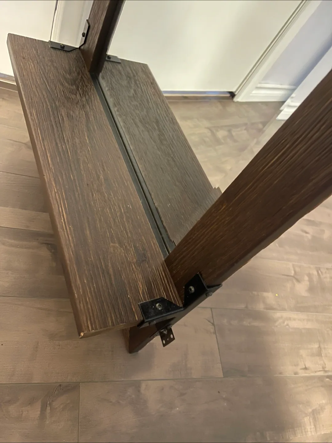 Wooden Framed Mirror with Key Hooks image indicator(5)