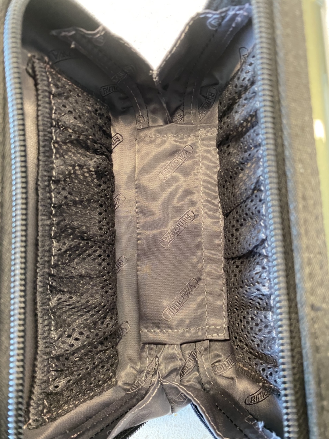 Rimowa Olive Green Travel/ Beauty Case - photo 4
