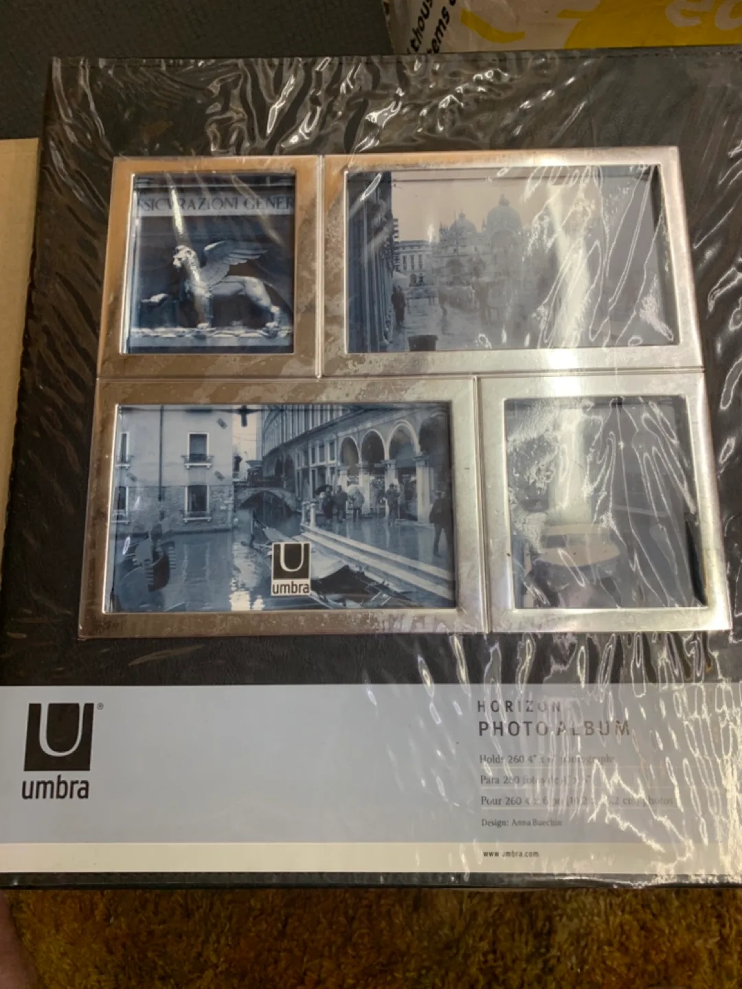 Umbra Horizon Photo Album - 260 4x6 Photos thumbnail