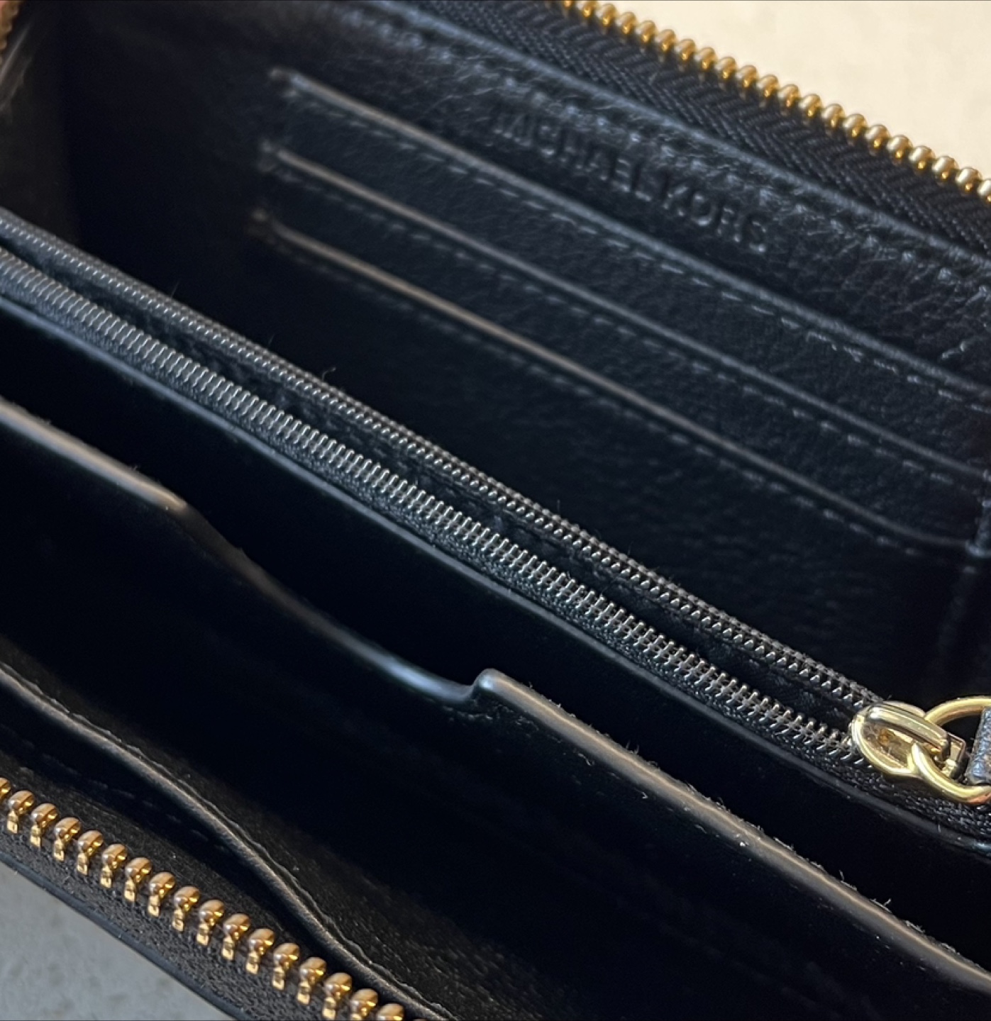 Michael Kors Large Zip Wallet - photo 5