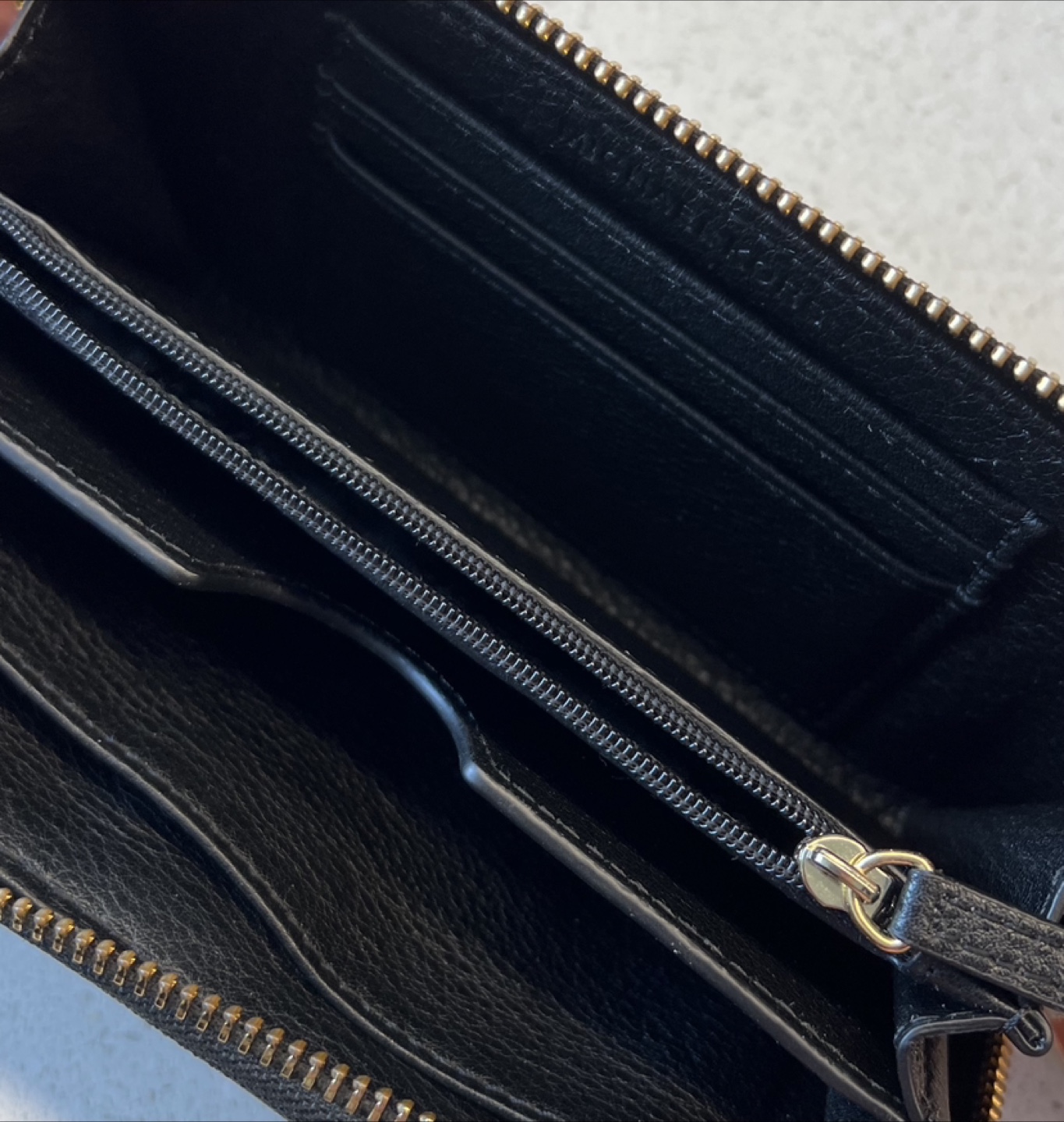 Michael Kors Large Zip Wallet - photo 4