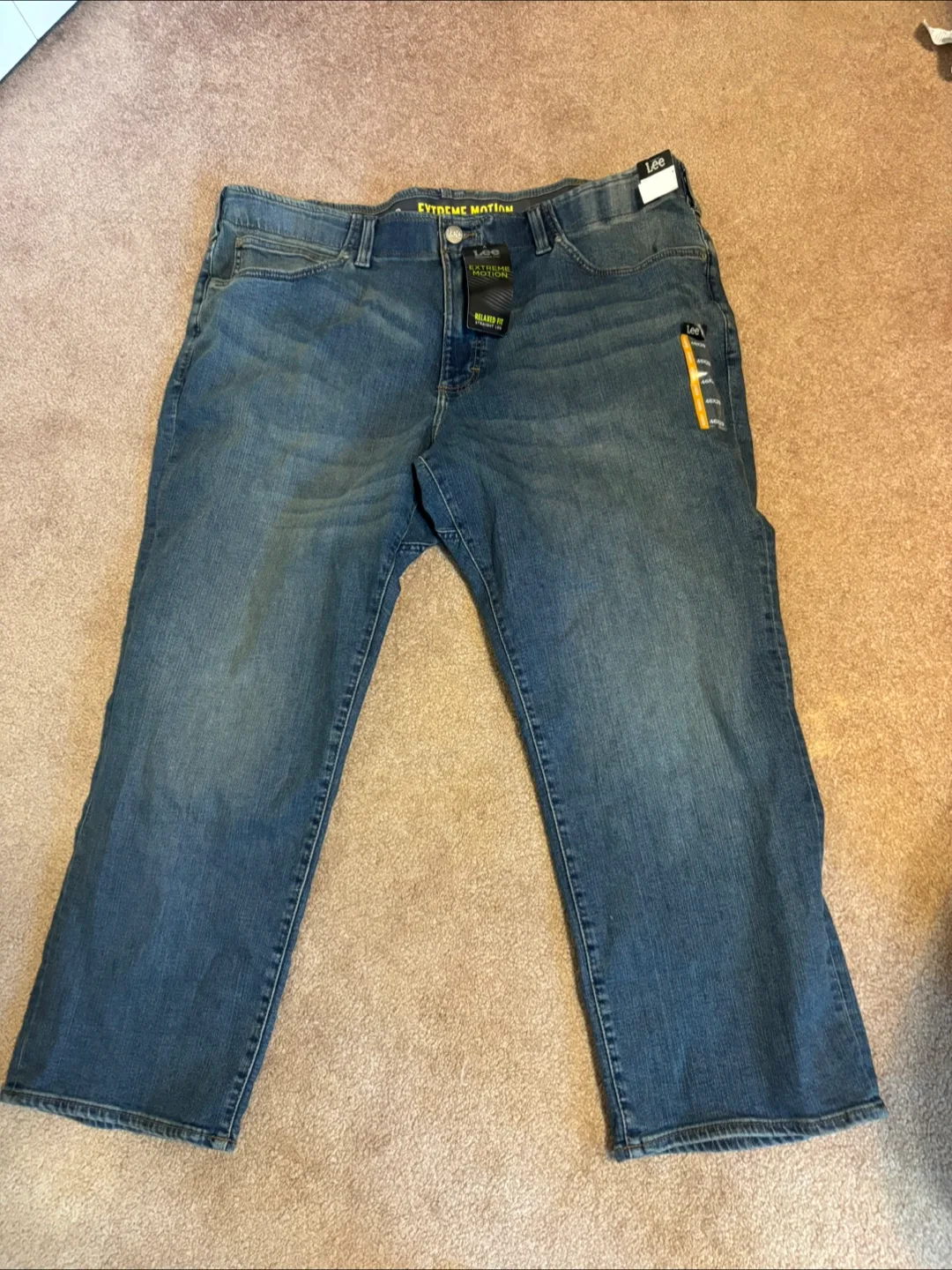Lee Extreme Motion Relaxed Fit Jeans 46x29 thumbnail