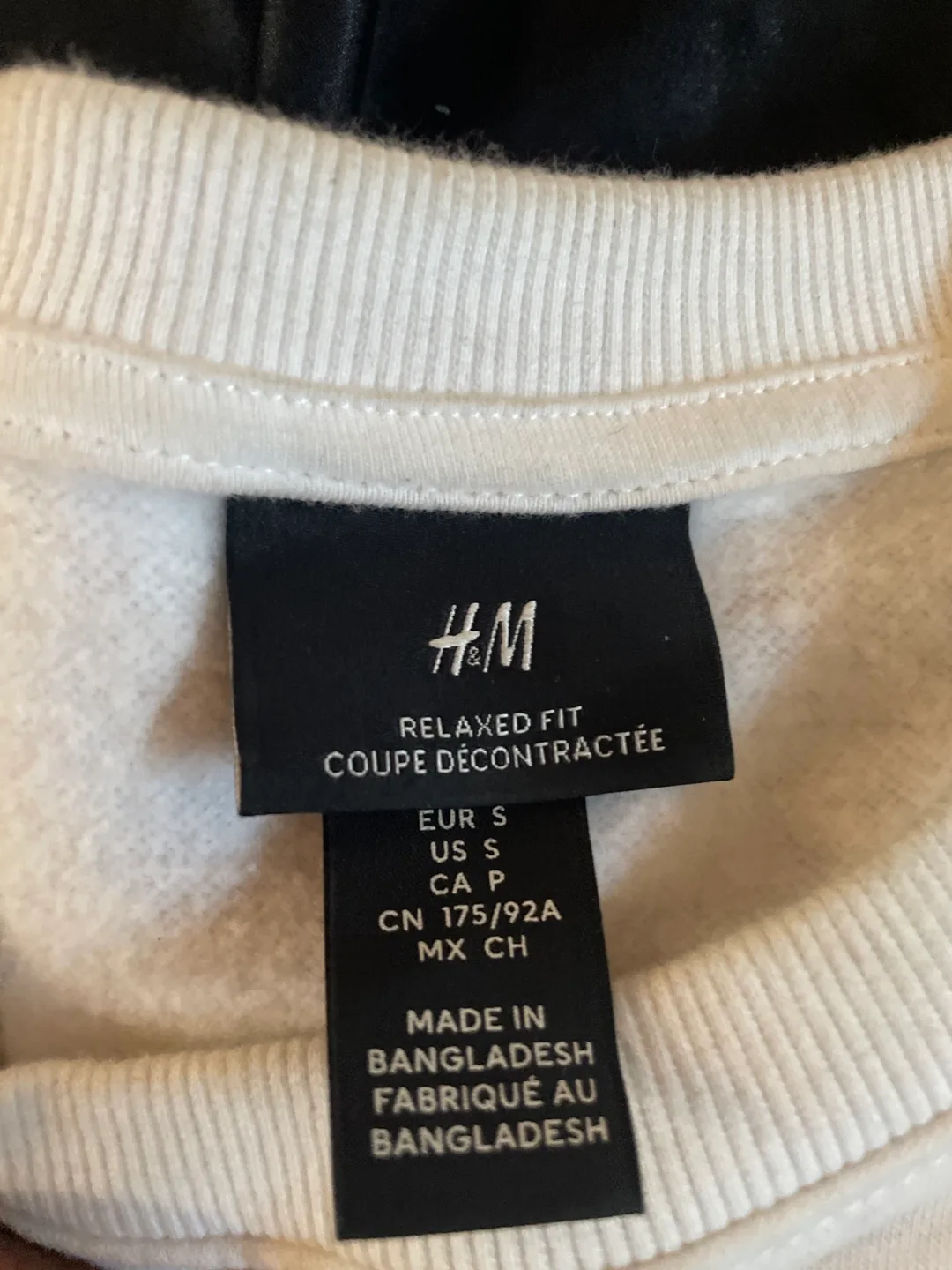 White hm crewneck image indicator(3)
