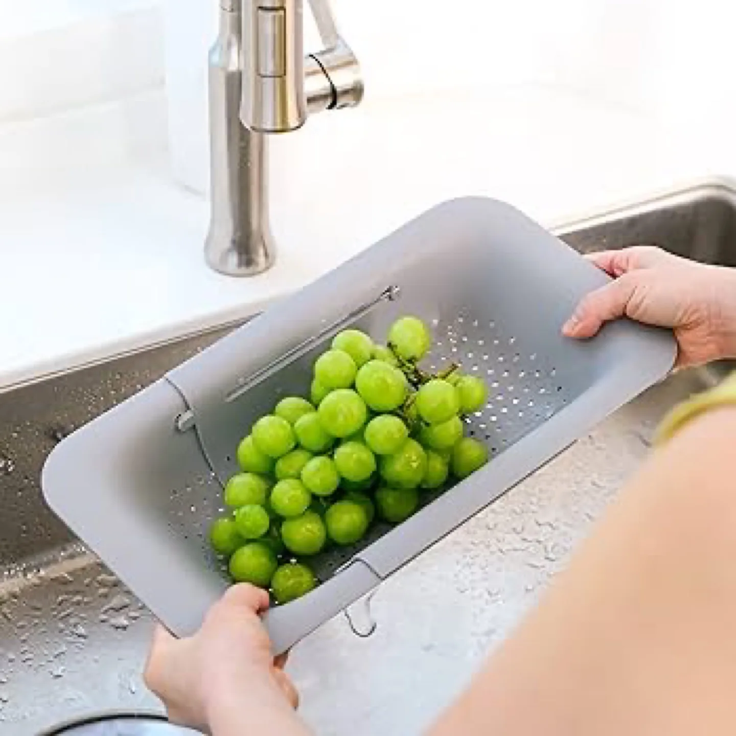Adjustable Over Sink Colander, Grey thumbnail