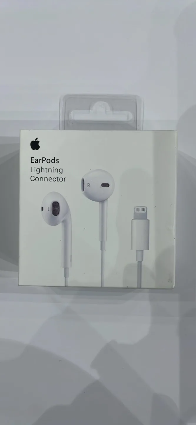 Apple EarPods with Lightning Connector - New thumbnail