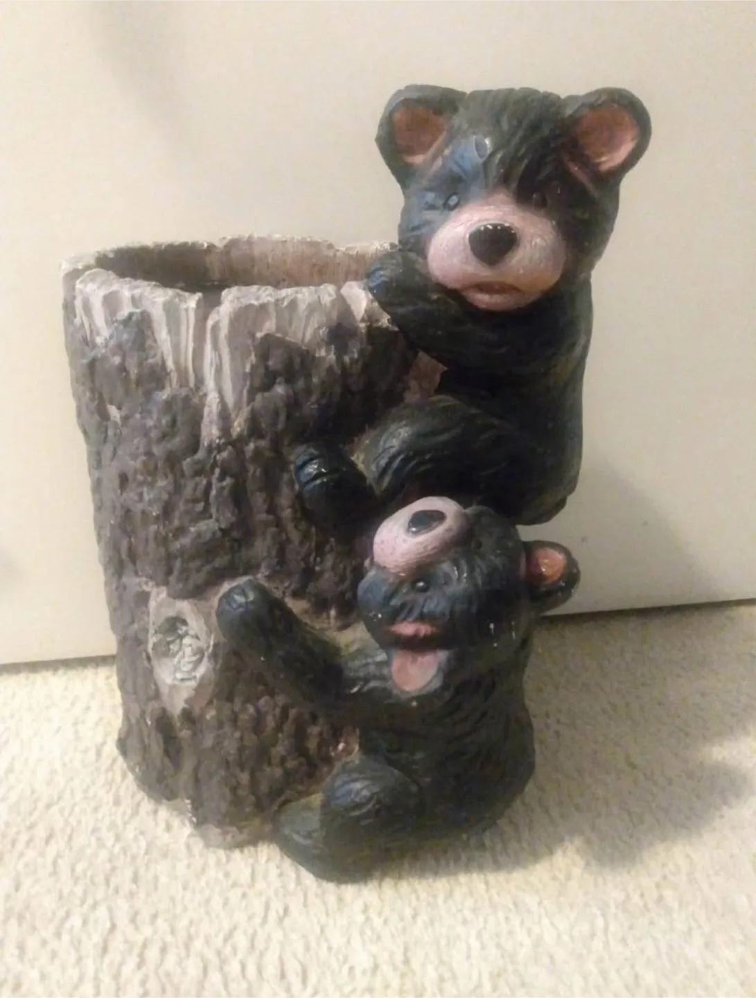 Cute Bear Tree Stump Planter thumbnail